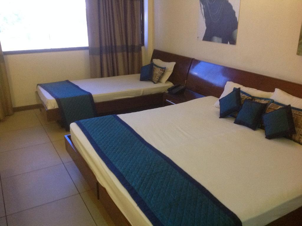 Rio Hotel Zirakpur Exterior photo
